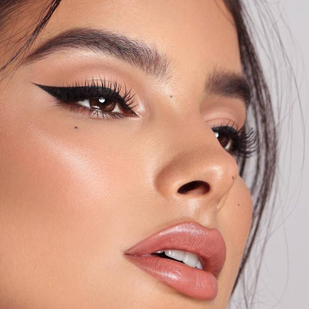 Rose berry deer eyeliner Jasmine Beauty