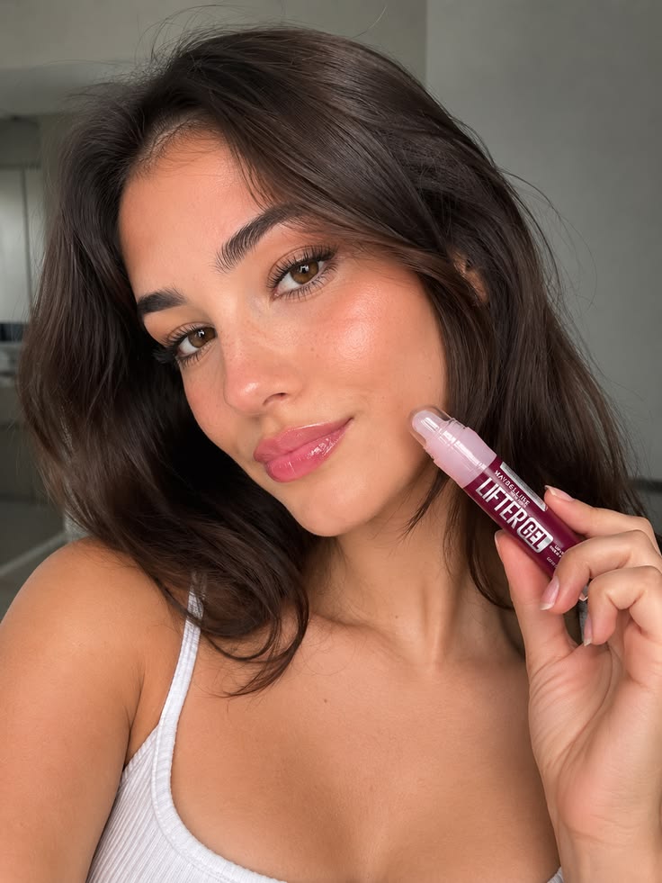 Maybelline Lifter Gloss – Buy 1 Get 2 Free Glamora